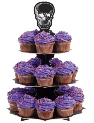 Halloween cupcake stand with skulls